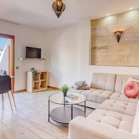 Cozy Retreat With Ocean Views, Private Terrace & Ensuite Daire Los Realejos